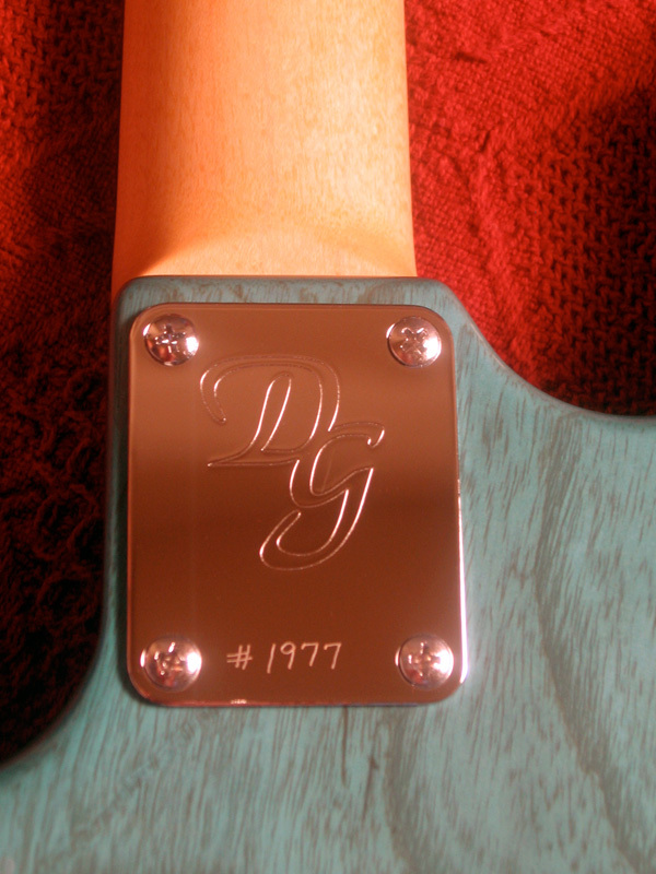 1977e.jpg