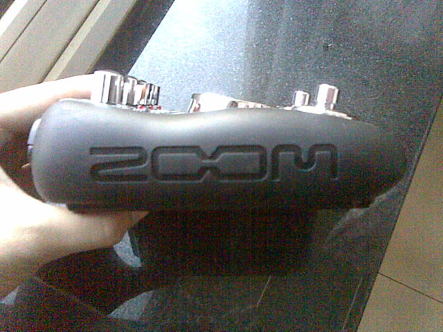 ZOOM G2)3.jpg