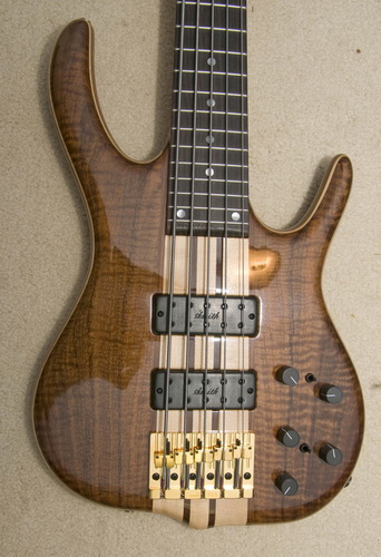 basses362a.jpg