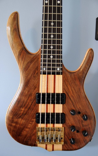 basses828.jpg