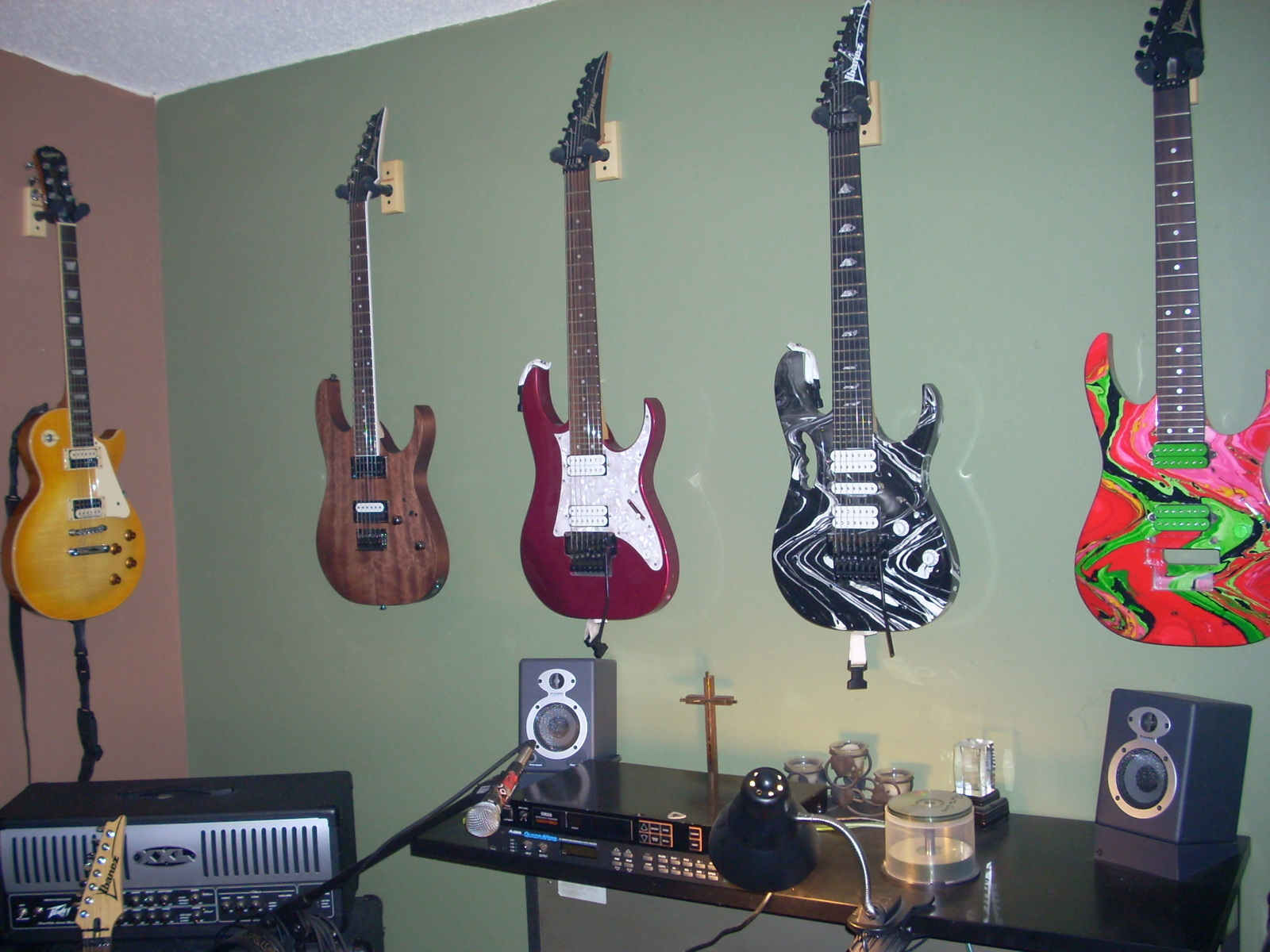 ranz_guitars_005.jpg