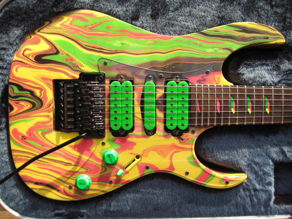 Ibanez UV77MC Multi Color.jpg