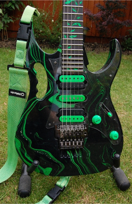 Ibanez JEM77GMC Green Multi Color.jpg