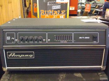 Ampeg SVT350.jpg