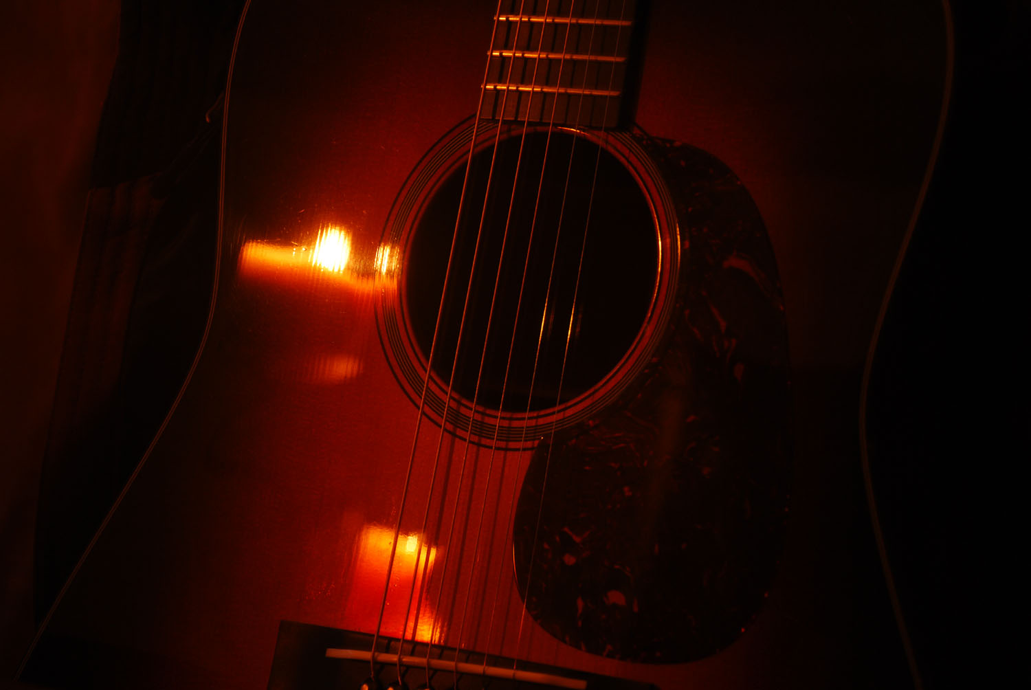 006-GuitarCandleLight.jpg