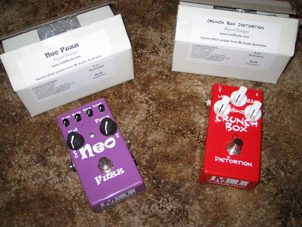 neo fuzz&crunch box.jpg