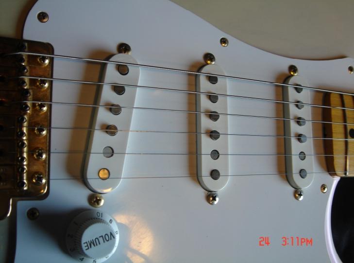 FENDER ST80SPL 6.jpg