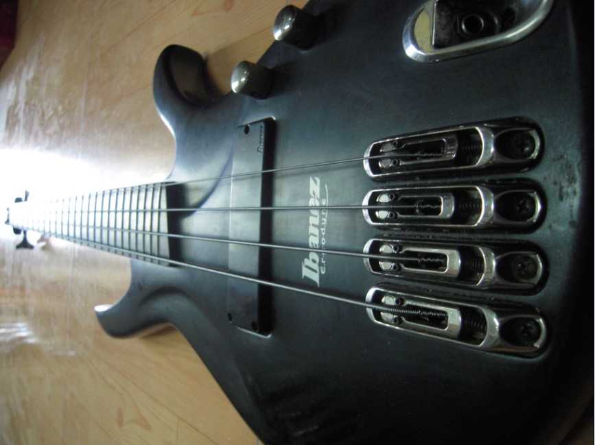 IBANEZ D900