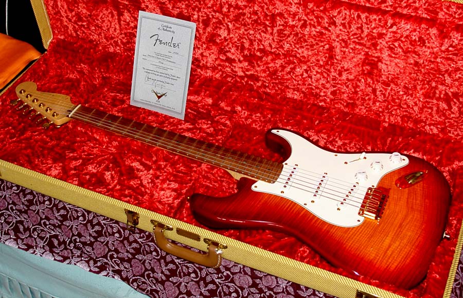 全球最极品 Fender Seniro Masterbuilt1.jpg