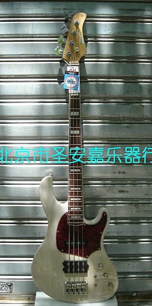 GB74 白色