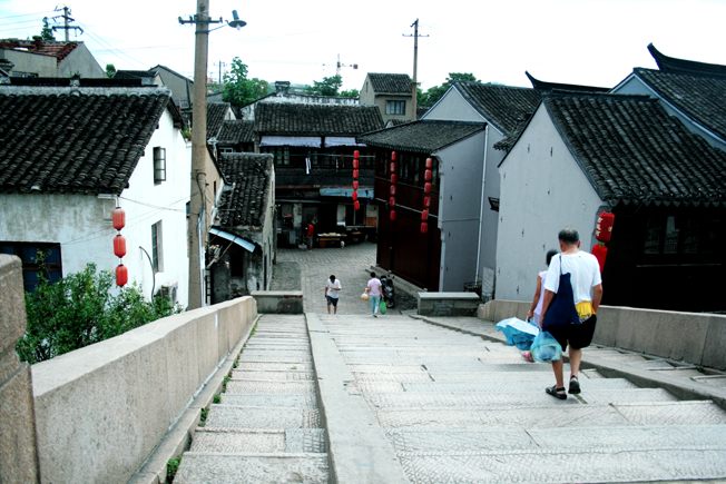 清明桥上