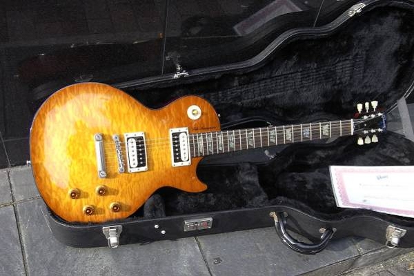 Gibson USA Tak Matsumoto Les Paul TakBurst.jpg