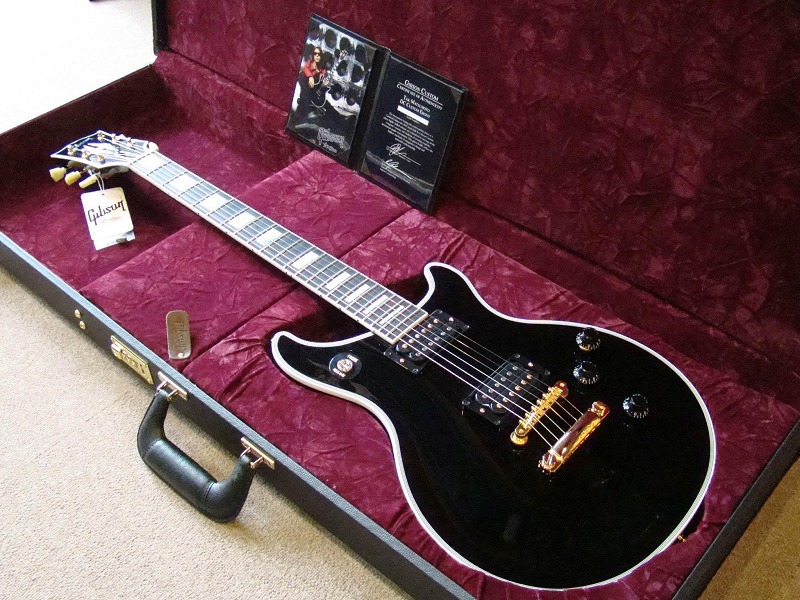 10. Gibson Custom Shop Tak Matsumoto Double Cutaway  Custom Ebony 2nd Edition.jpg