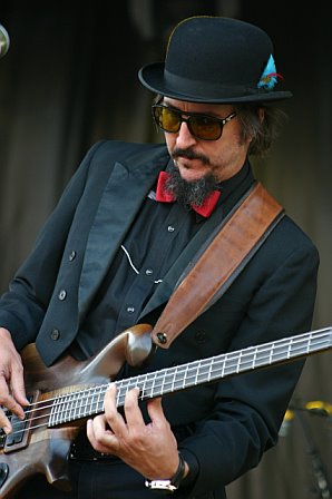 les-claypool2.jpg