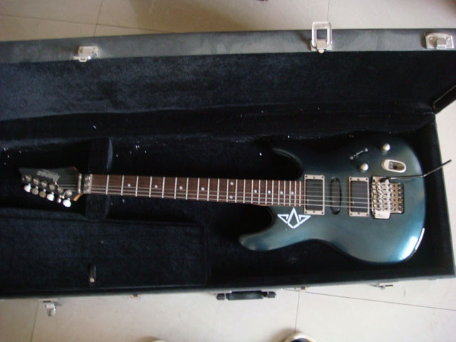 ibanez001.jpg