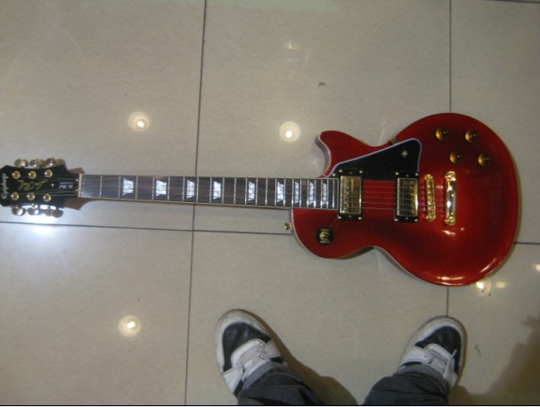 custom shop standard 金属红.jpg