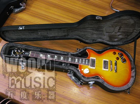 EPIPHONE LP 2010 2.jpg