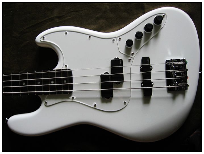 fender-(4).jpg