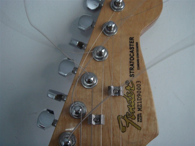 fender04.jpg