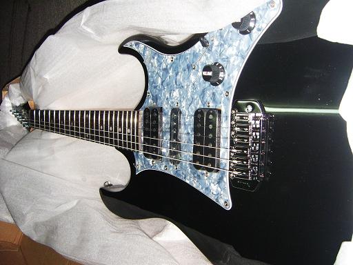 ibanez 150 盒内.JPG