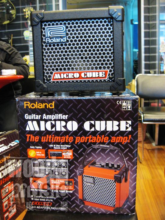 ROLAND MICRO  CUBE 5.JPG