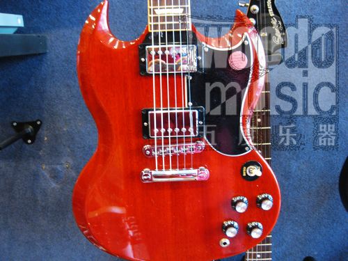 GIBSON SG61 3.JPG