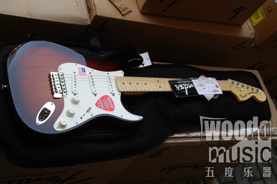 FENDER AM SPECIAL ST-1.jpg