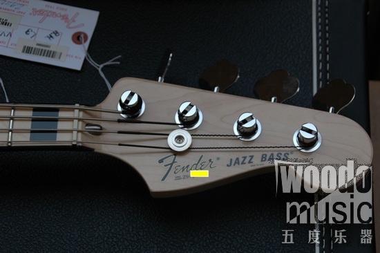 FENDER AM VINTAGE 75 JAZZ BASS-3.jpg