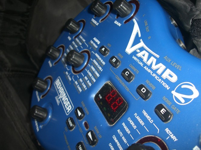 V-AMP2 (8).jpg