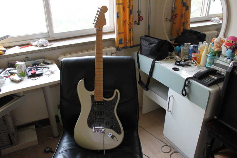 FENDER的1502