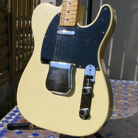 Fender Telecaster Vintage 1975.jpg