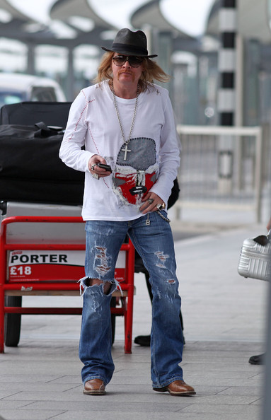 Axl+Rose+leaves+in+peace+WlSABDB8RQNl.jpg