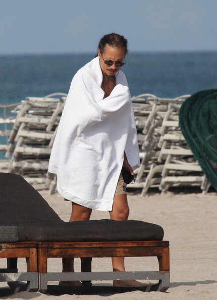 Metallica+hits+the+beach+rjMrClJvO2Xl.jpg
