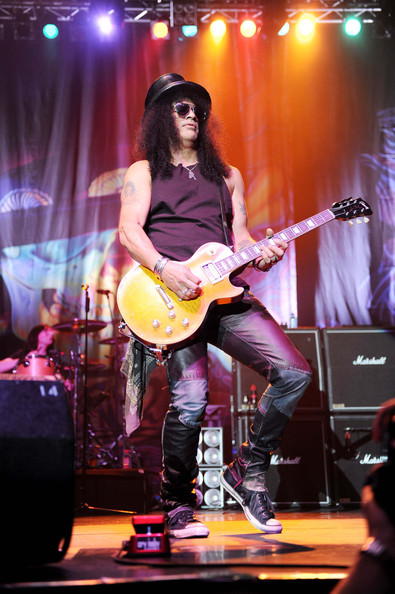 Slash+Slash+Performs+Asia+World+Expo+Hong+y7JaZMsjMcel.jpg