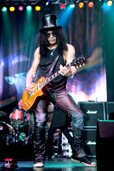 Slash+Slash+Performs+Asia+World+Expo+Hong+Bz6U6SoUi0sl.jpg