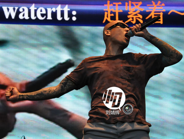 梁良7.jpg