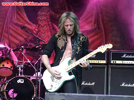 Doug Aldrich47.jpg