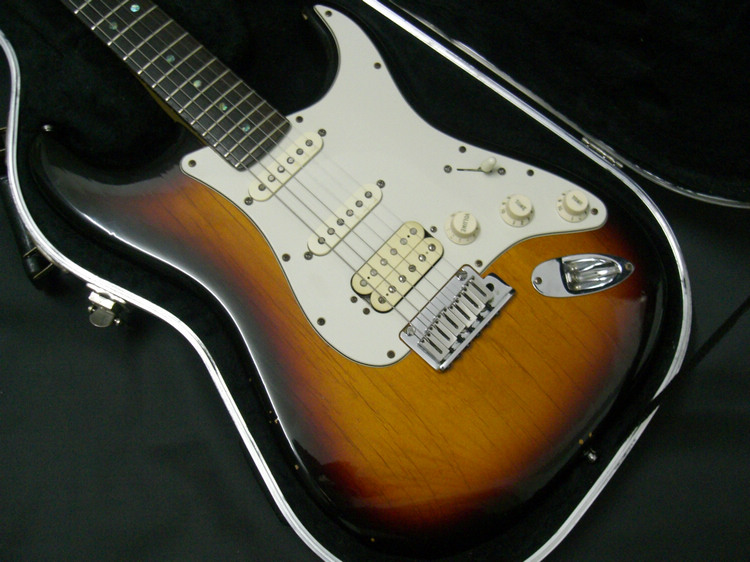 deluxe Fat strat (4)[1].jpg