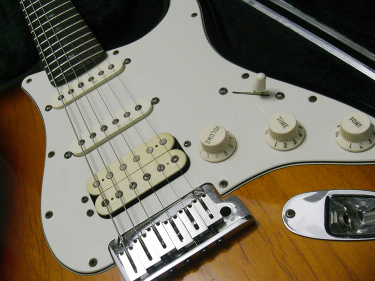 deluxe Fat strat (5)[1].jpg