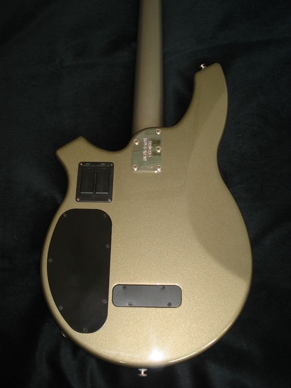 MUSIC MAN BONGO 4 HS PIEZO 11000元 包顺丰快递