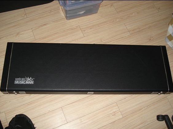 MUSIC MAN BONGO 4 HS PIEZO 11000元 包顺丰快递