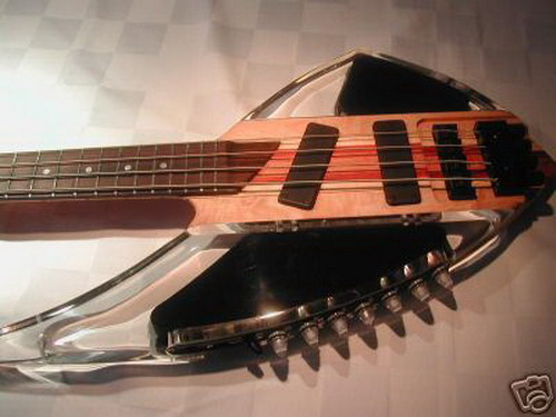 strange_guitar_21.jpg