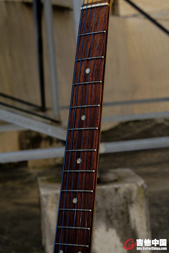 guitar0014.JPG