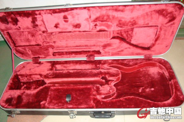 Ibanez Case 2.jpg