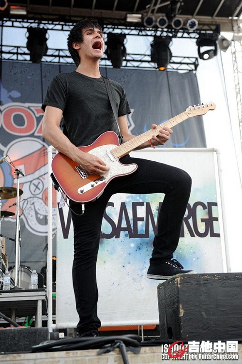 VersaEmerge - The Bamboozle 2010 (1).jpg