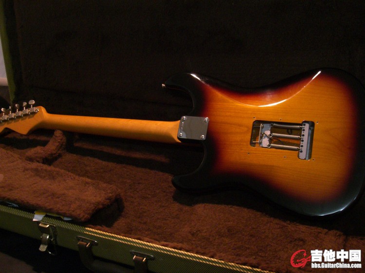 Fender USA vintage 62 strato (1).jpg