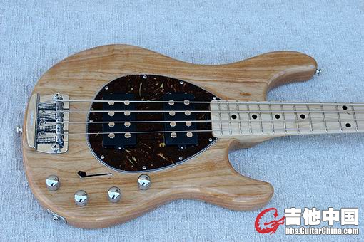 调整大小 Musicman HH Natural.jpg