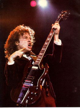 angusyoung_metal.jpg