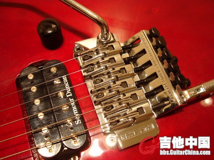 Gibson原装电位器；Musican Floyd Rose Tremolo 颤音系统；琴桥附带EVH D-tuna 降D系统；原装美产Seymour D ...