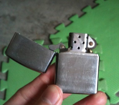 zippo2.jpg